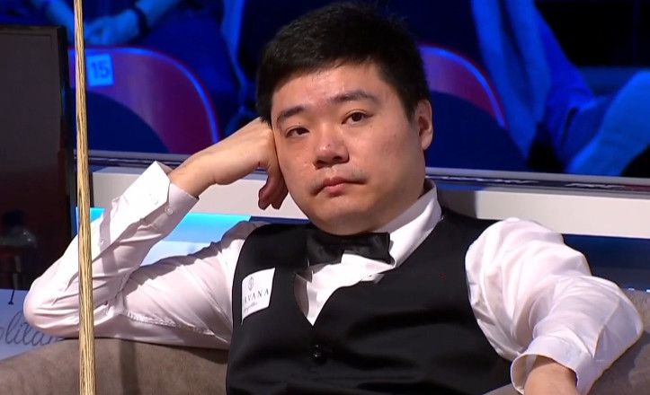 英超第19轮，利物浦客场2-0击败伯恩利，暂时登顶英超积分榜榜首。